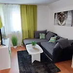 Cozy In Apartment *
